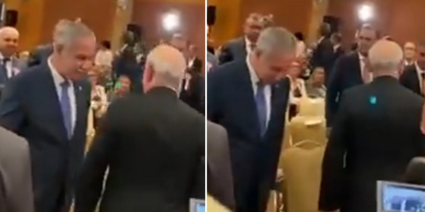 Türk Demokrasi Vakfı toplantısına damga vuran anlar: Kılıçdaroğlu, Arınç'ın elini sıkmadı!