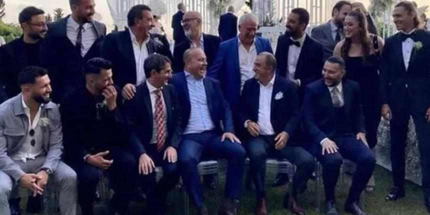 Oğulcan Çağlayan'ın düğününde dikkat çeken kareler! Fatih Terim ve Galatasaraylı futbolcular buluştu