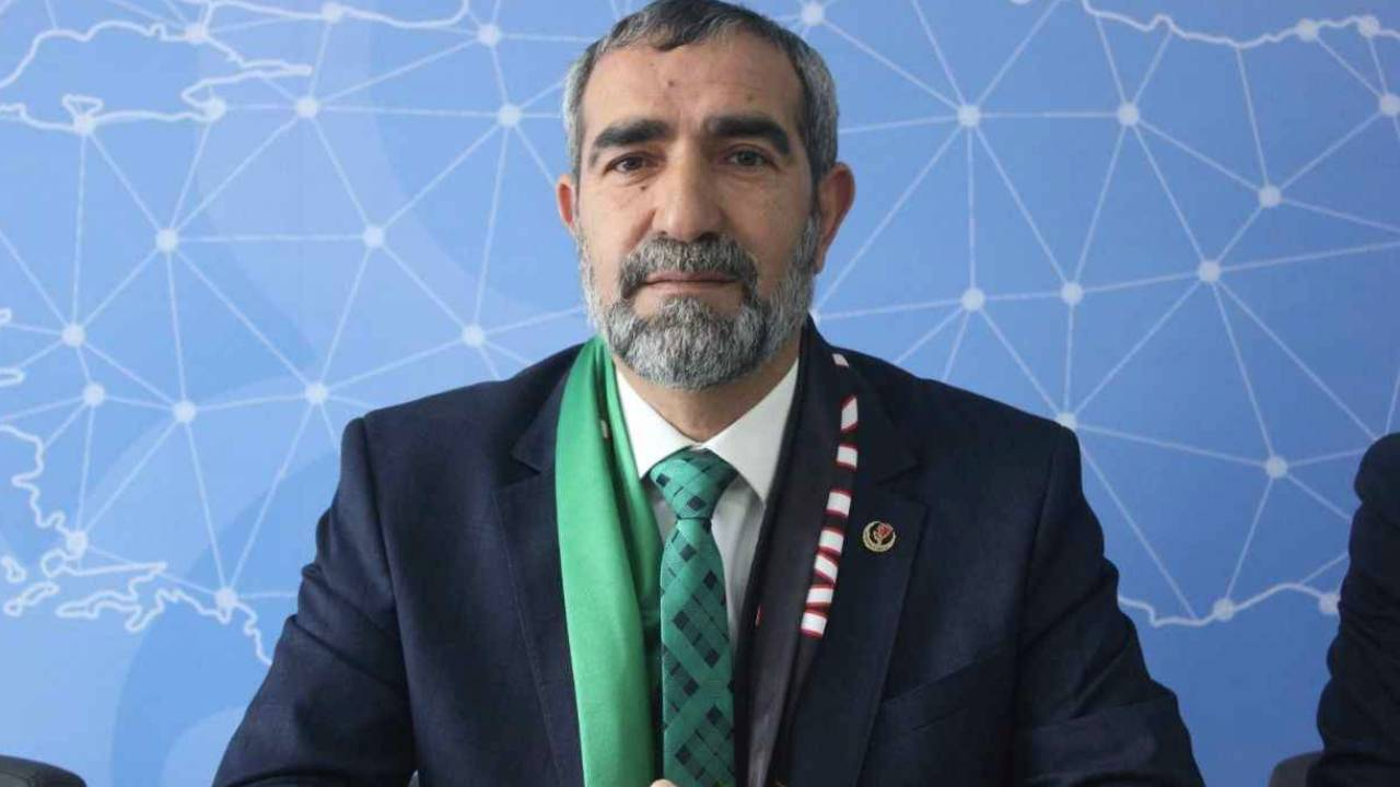 Cumhur İttifakı'na zarar vermek istemediğini söyleyen il başkanı istifa etti