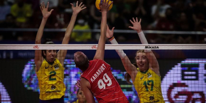 Milletler Ligi'nde 2. fire! Filenin Sultanları, Brezilya'ya 3-1 mağlup oldu