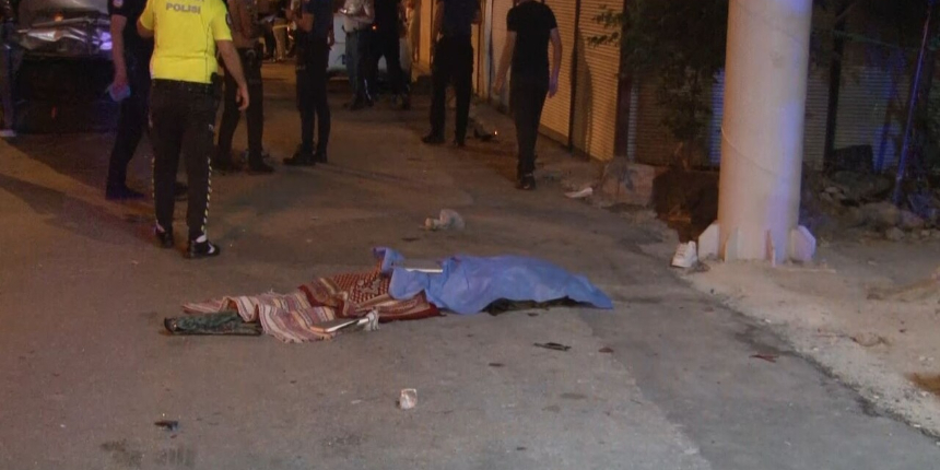 Antalya'da trafik canavarı can aldı! Feci kazada 1 ölü, 2 yaralı