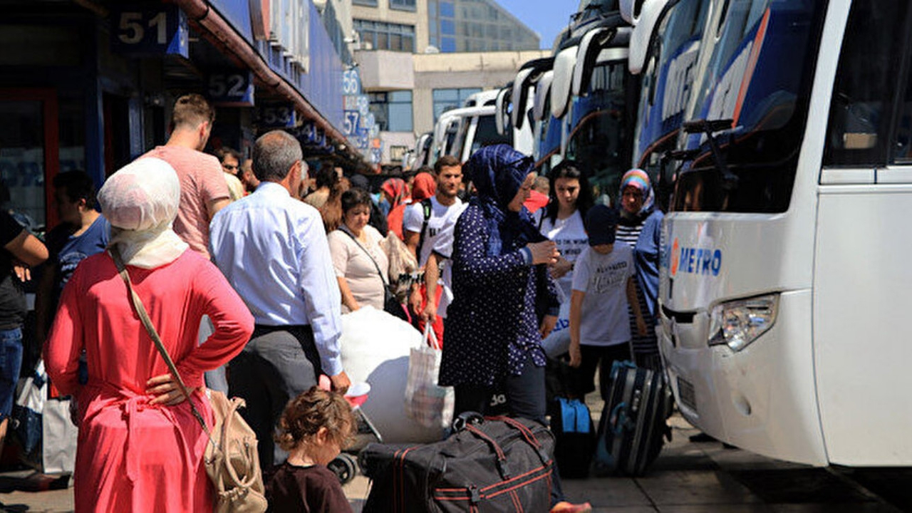 Tavan fiyat uygulaması delindi: Bayram biletleri bu yıl erkenden tükendi!