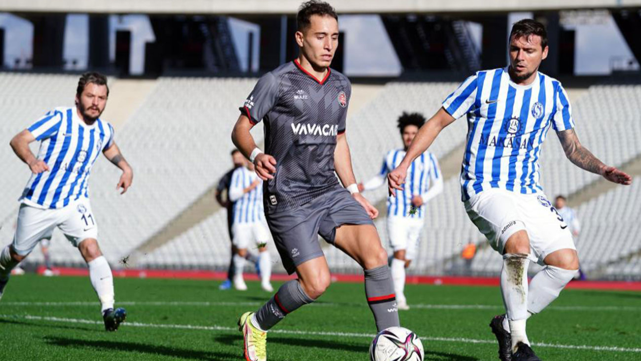 Fenerbahçe'nin ilgilendiği ileri sürülen Emre Mor'a Trabzonspor da talip oldu