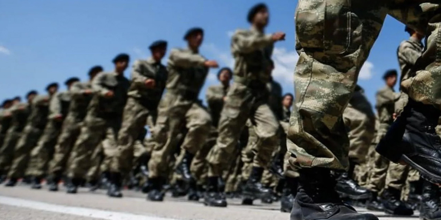 Yoklama kaçaklarına ve bakayalara bedelli askerlik yolu açılıyor. Yasa teklifi Meclis'e sunuldu