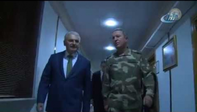 Başbakan Yıldırım, Genelkurmay Harekat Merkezi'nde...