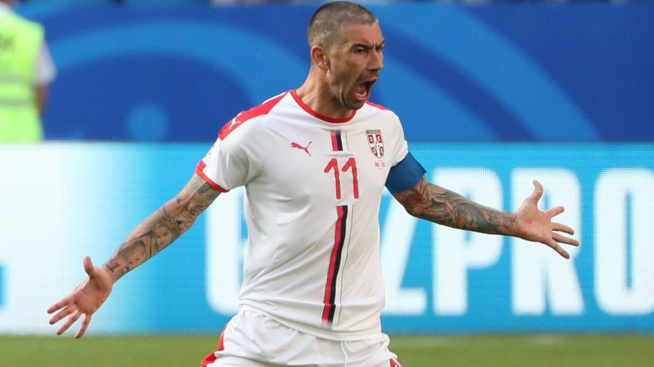 Aleksandar Kolarov, profesyonel futbolculuk kariyerini noktaladığını açıkladı