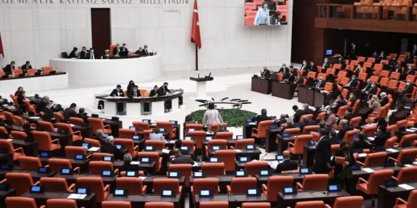HDP'li 10 vekilin dolunulmazlık dosyası Meclis'e gönderildi