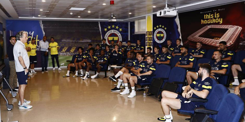 Jorge Jesus yönetimindeki Fenerbahçe'nin Düzce'de yapacağı ilk hazırlık maçı tarihi belli oldu