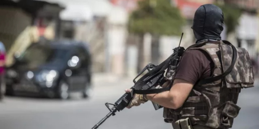 Interpol'ün kırmızı bültenle aradığı 2 DEAŞ'lı terörist Ankara'da yakalandı!