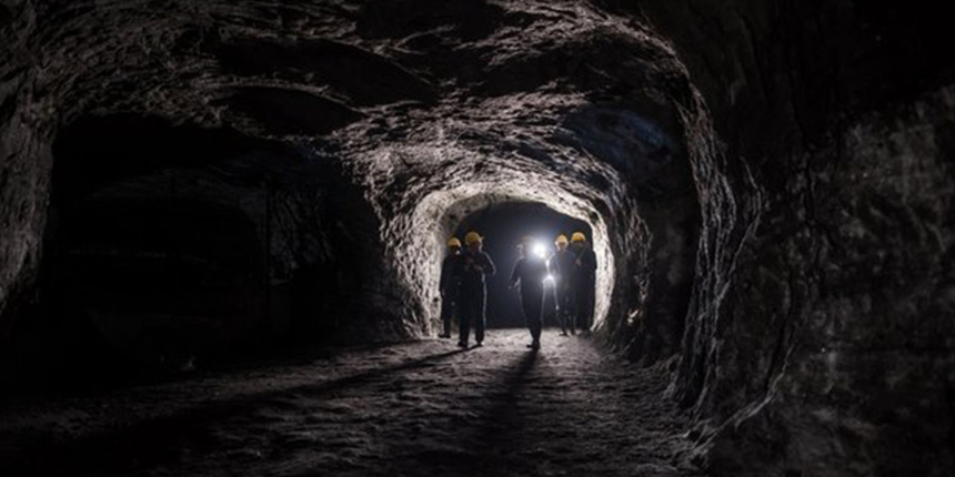 Soma’da maden ocağında monoraydaki vagon platforma çarptı: 10 işçi yaralandı