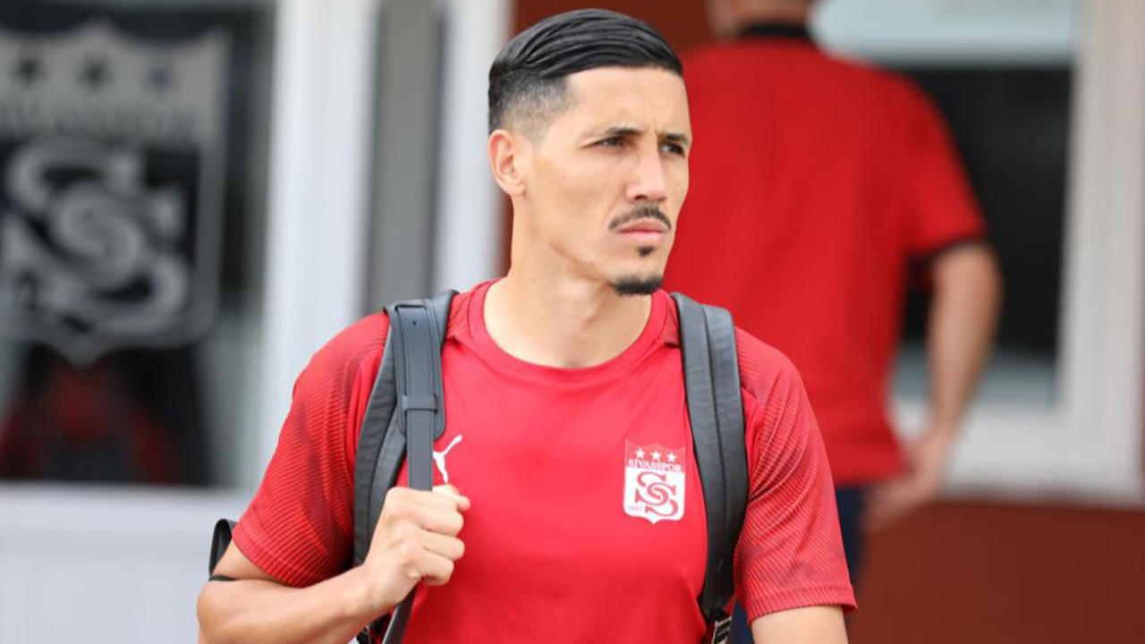 DG Sivasspor'da sözleşmesi sonra eren Fayçal Fajr, Al Wehda FC Mekke ile anlaştı
