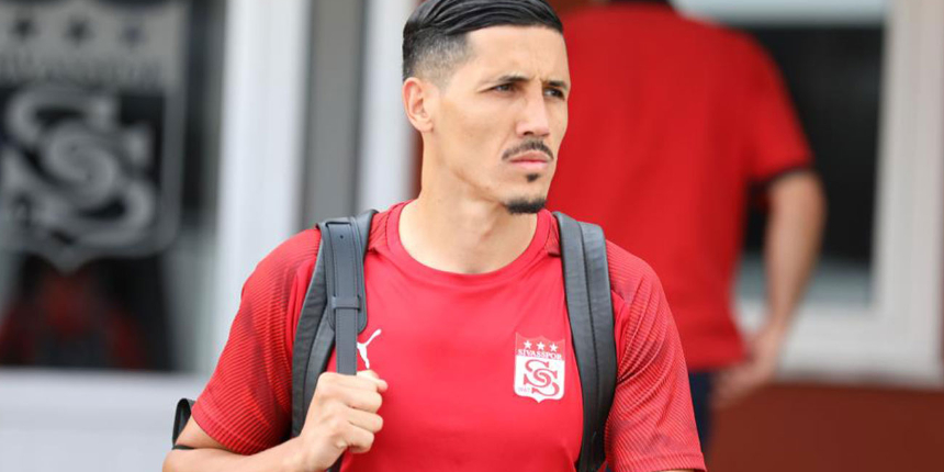 DG Sivasspor'da sözleşmesi sonra eren Fayçal Fajr, Al Wehda FC Mekke ile anlaştı
