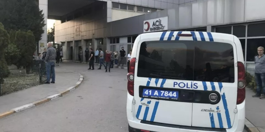 Polisin silahını alıp karakolda dehşet saçtı: 2 polis yaralandı