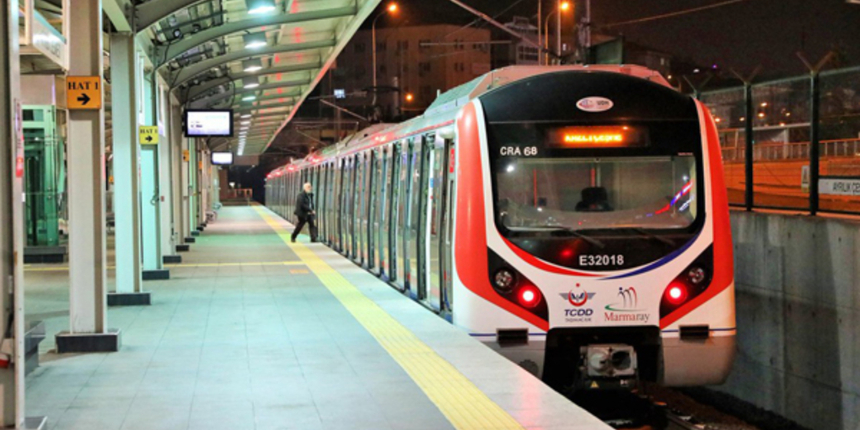 Marmaray Bostancı durağında bir kişi raylara atladı! Seferler durduruldu