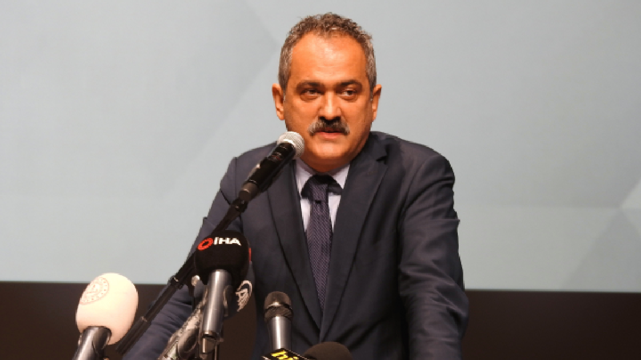 Bakan Özer'den meslek lisesinde okuyanların ailelerine müjde! Aylık 500 lira verilecek