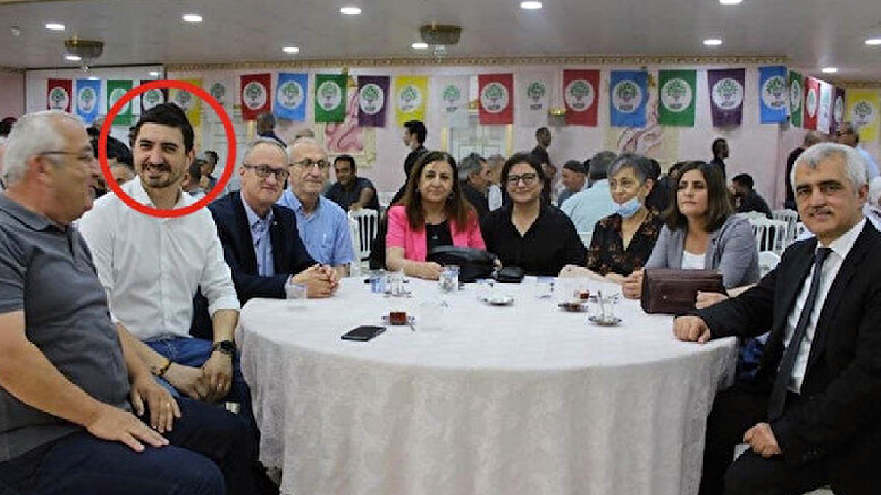 HDP kongresinde teröriste saygı duruşu! CHP Kocaeli İl Başkanı, o partiliye sahip çıktı