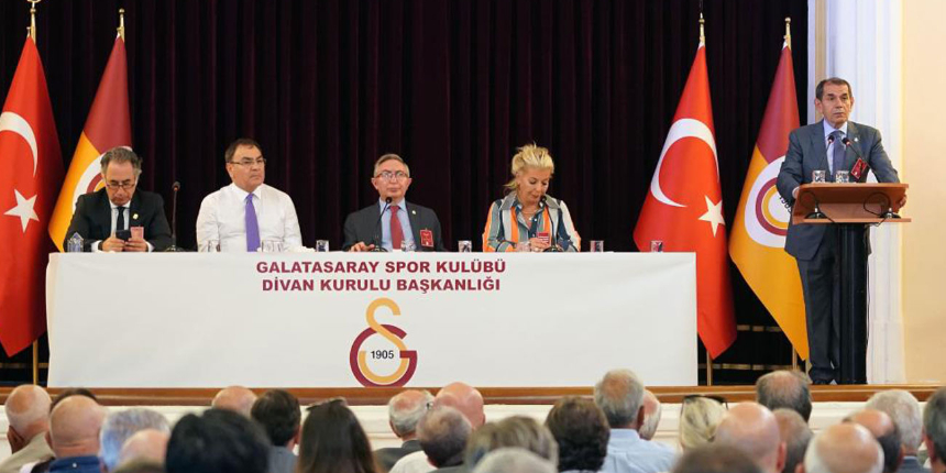 Galatasaray Başkanı Dursun Özbek'ten transfer mesajı: Çok güzel bir takım kuracağız