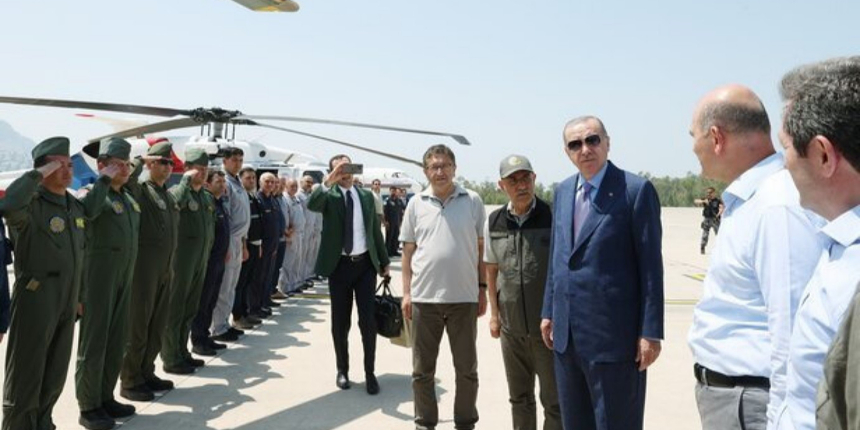 Cumhurbaşkanı Erdoğan yangın bölgesinde: Bakanlardan bilgi aldı...