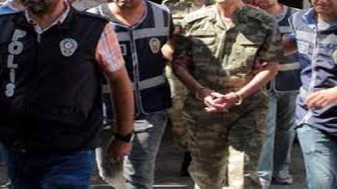 FETÖ suçundan yakalan 43 TSK üyesinden 10 zanlı tutuklandı!