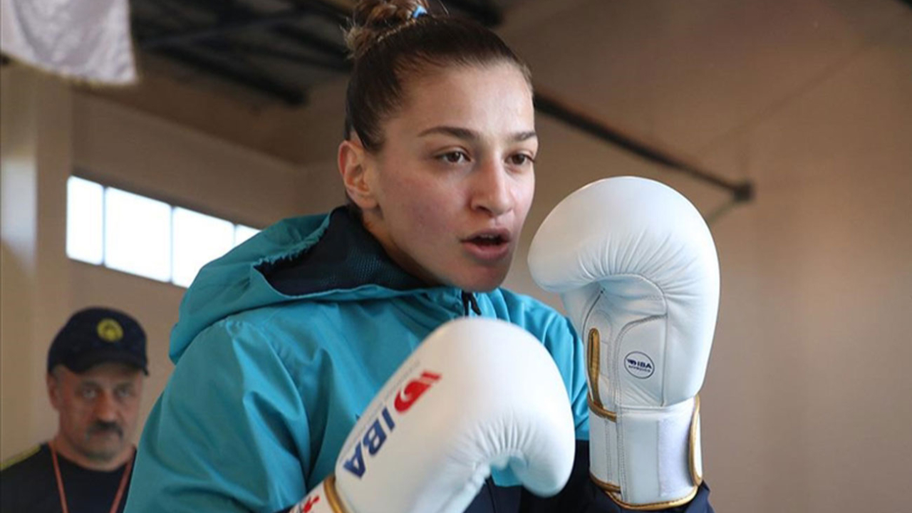 Dünya şampiyonu milli sporcu Buse Naz Çakıroğlu, Akdeniz Oyunları için kendinden emin