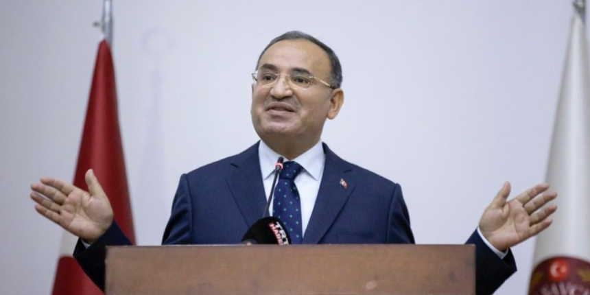 Adalet Bakanı Bozdağ: Adayımız Cumhurbaşkanı Recep Tayyip Erdoğan’dır, adaylığı yasaldır