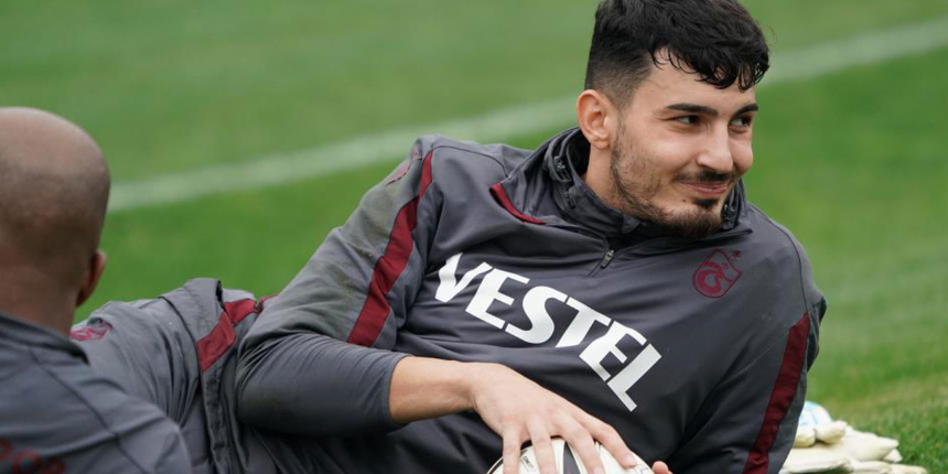 Trabzonsporlu file bekçisi Uğurcan Çakır'a Premier Lig'den 17 milyon Euro'luk transfer teklifi