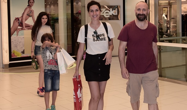 Bergüzar Korel ile Halit Ergenç'in Sakız Adası'nda ev arayışı!