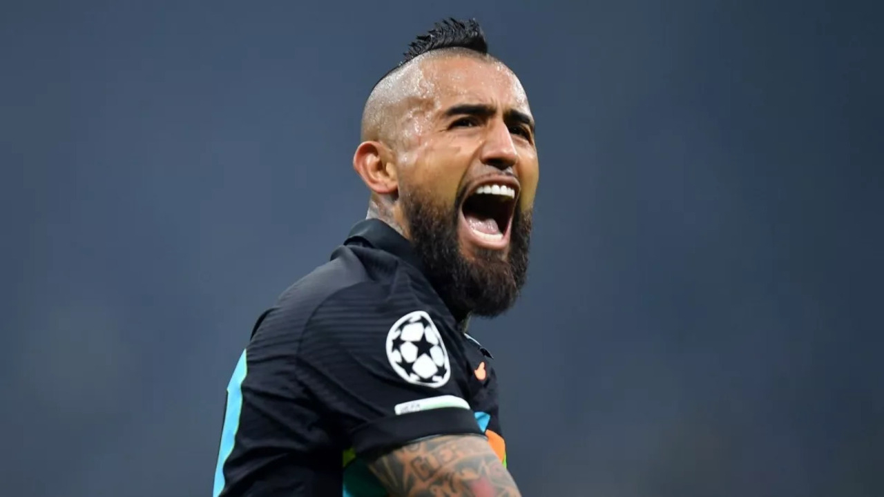 Aslan 35'lik Arturo Vidal için kesenin ağzını açtı! Yüklü bir sözleşme önerilecek