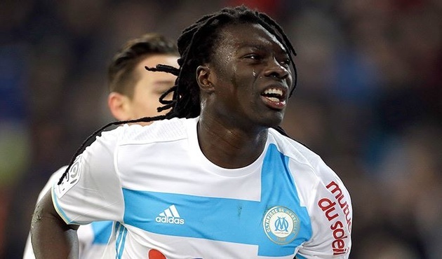 Galatasaray Gomis'i bitiriyor!