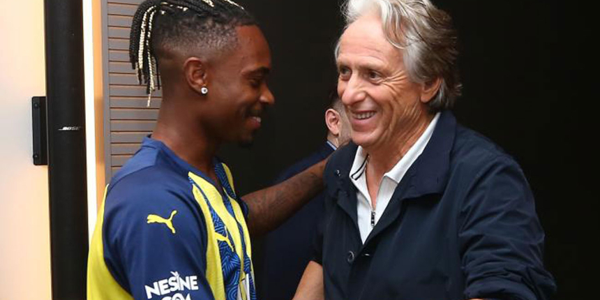 Fenerbahçe'de duran toplara Lincoln Henrique damga vurdu! 2 golün asistini yaptı