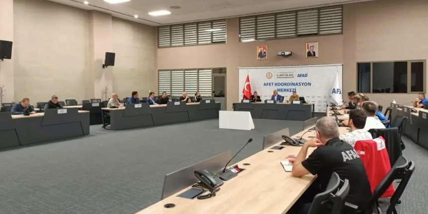 Kırmızı kod uyarısı yapılan Kastamonu'da kriz masası oluşturuldu