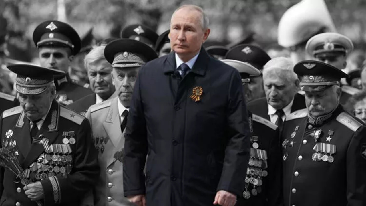 Ukrayna Putin'e biçtiği ömrü açıkladı!