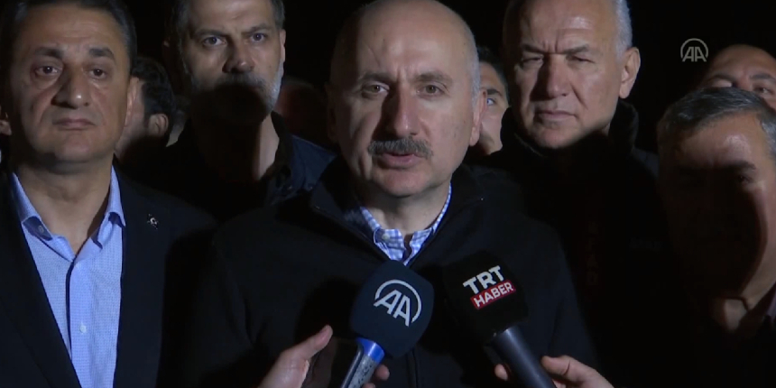Bakan Karaismailoğlu Sinop'ta: Ayancık'ta yaralanma dahi yok ama tedbirlerimizi elden bırakmıyoruz