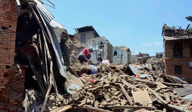 Ege'deki deprem Yunanistan'da can aldı...