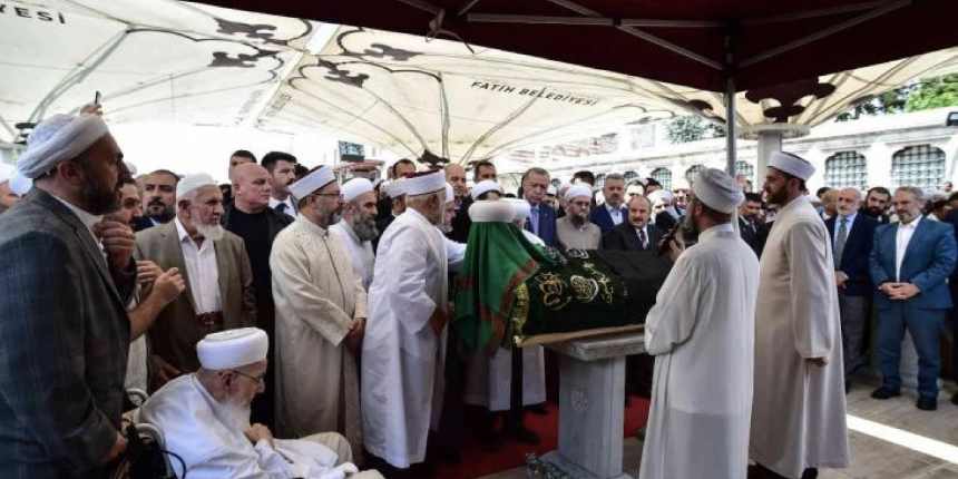 Atatürkçü Düşünce Derneği'nden skandal hamle: Mahmut Ustaosmanoğlu'nun cenazesini yargıya taşıyorlar