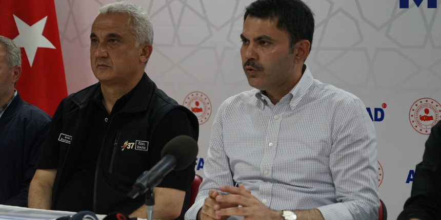Bakan Kurum: 16 binada 36 bölümün ağır hasarlı olduğu veya yıkık olduğunun tespitini yaptık