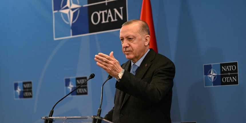 4'lü zirve başladı: Erdoğan, Finlandiya Cumhurbaşkanı, İsveç Başbakanı ve NATO Genel Sekreteri ile görüşüyor!