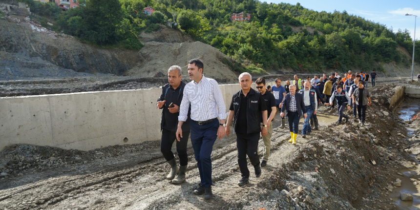 Bakan Kurum ve Bakan Karaismailoğlu, Bozkurt’ta çalışmaları yerinde inceledi