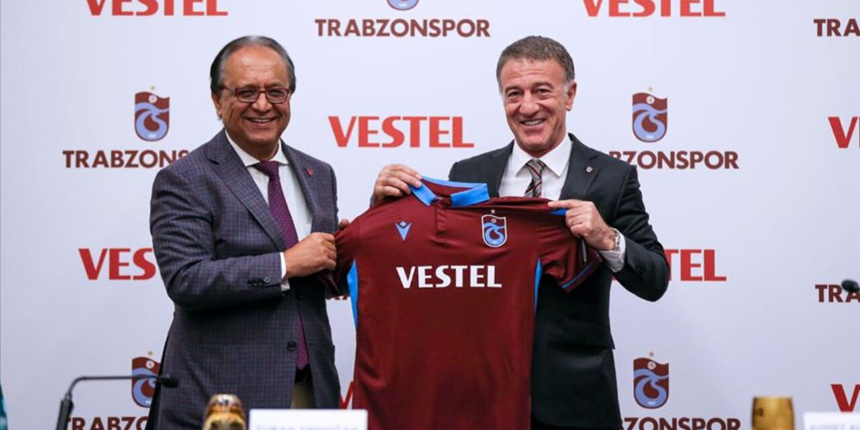Trabzonspor ve Vestel birlikteliği  3 yıl daha devam edecek! Resmi imzalar atıldı