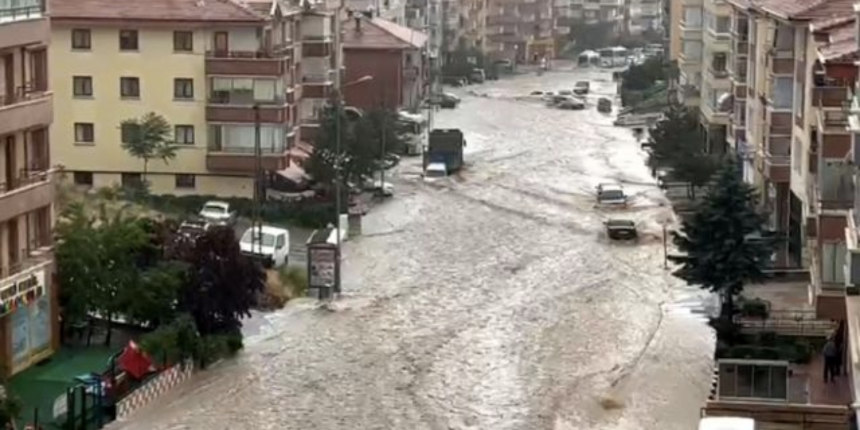 Ankara Valiliği yeniden uyardı: Şiddetli yağış bekleniyor