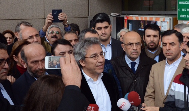 Hem kaçtı, hem "Enis Berberoğlu yalnız bırakıldı" dedi!