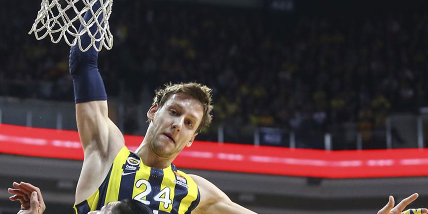 Fenerbahçe'de 8 yıl oynadıktan sonra ayrılan Jan Vesely'nin yeni takımı Barcelona oldu
