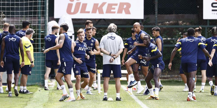 Fenerbahçe'nin Avusturya'da gerçekleştireceği kampın kadrosu belli oldu!