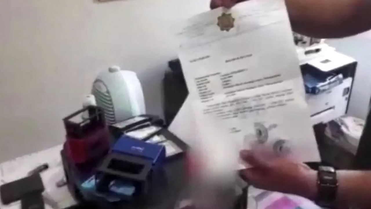 Sahte evrak çetesini 'yazım hatası' ele verdi: 'Republic' yerine 'Pepublic' yazdılar