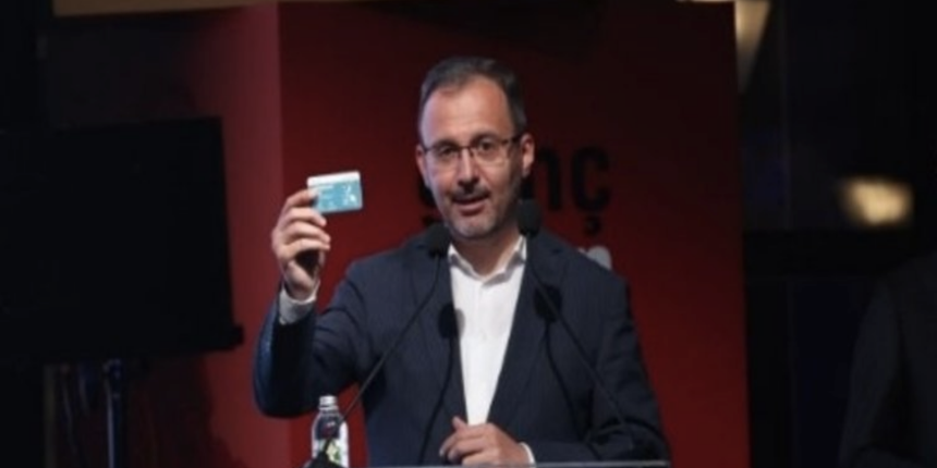 Bakan Kasapoğlu'ndan Müzekart açıklaması