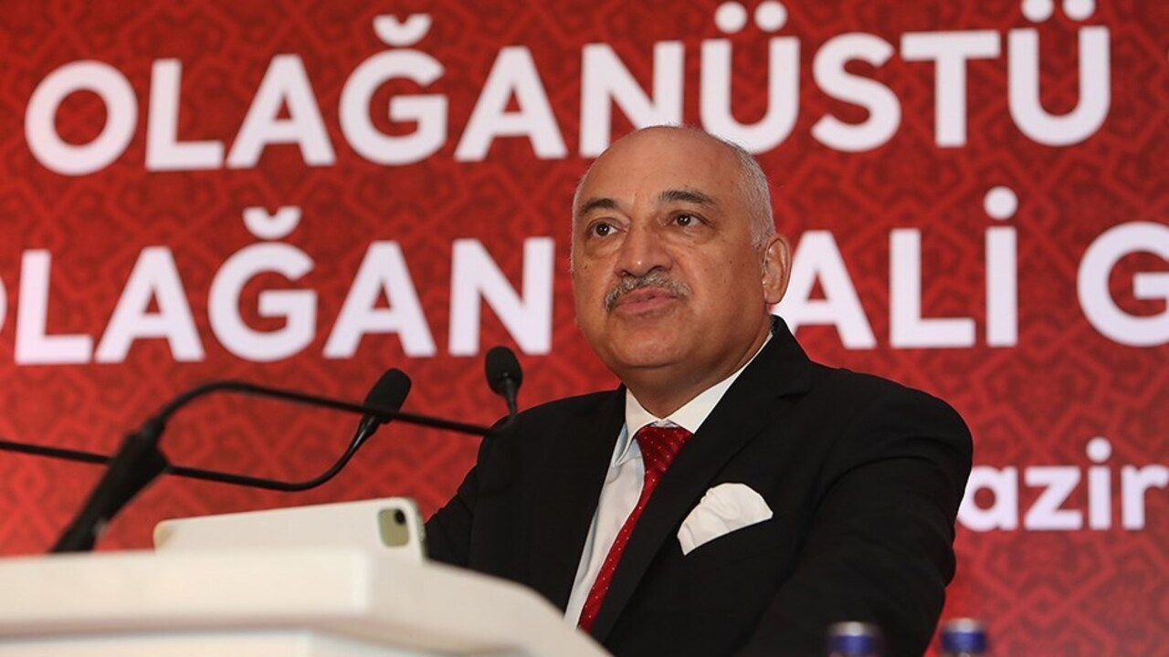 TFF Başkanı Büyükekşi: Kadın seyircilerle, şiddet ve kötü tezahüratı önleriz