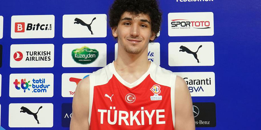 Sadık Emir Kabaca: A Milli Erkek Basketbol Takımı'nda oynamak çok gurur verici