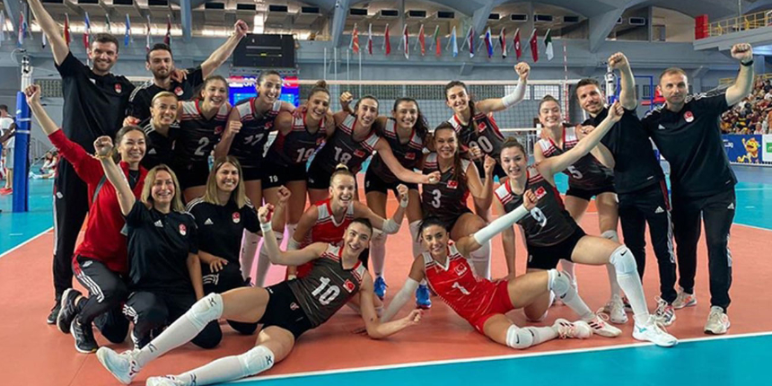 Kadın Milli Voleybol Takımı, Sırbistan'ı mağlup ederek Akdeniz Oyunları'nda finale yükseldi!