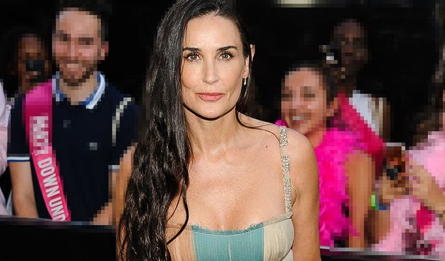 Demi Moore’un dişleri döküldü! / VİDEO
