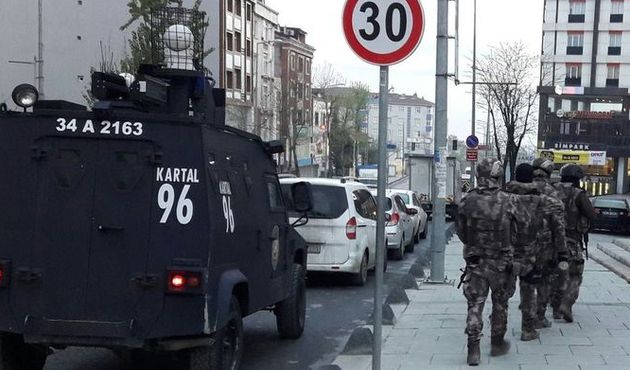 İstanbul'da FETÖ operasyonu! Çok sayıda gözaltı var